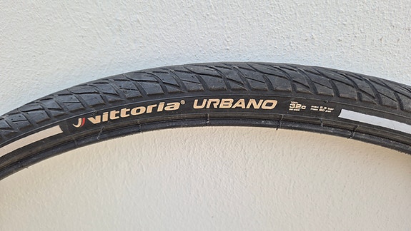 Vittoria Urbano Reflex kumi + sisäkumi 28"