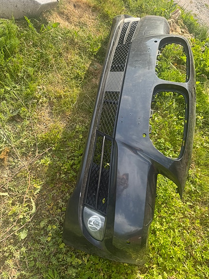 Bmw F11 etupuskuri
