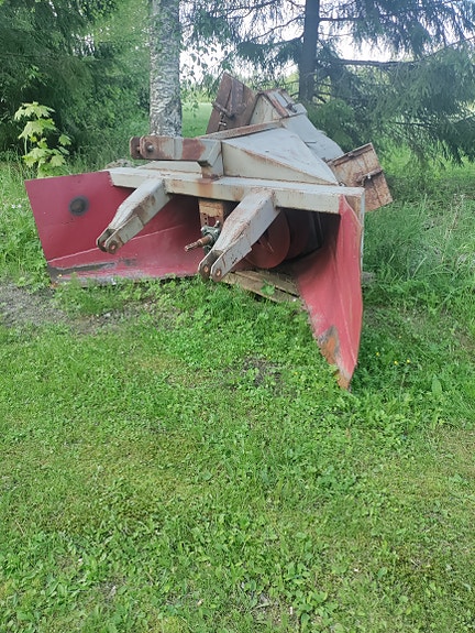 Lumilinko traktoriin 245 leveä