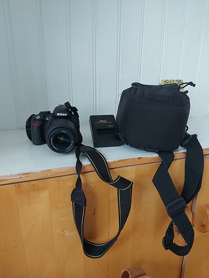 Nikon D3100 järjestelmäkamera