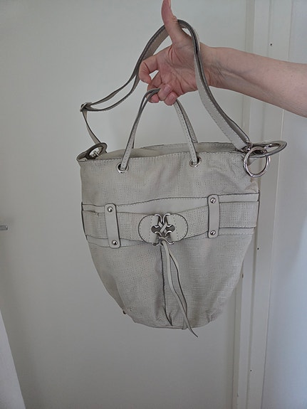 Luana laukku Convertible Hobo / Bucket Bag sis. suojapussin