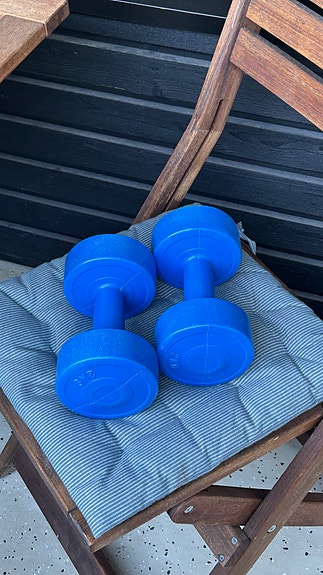 Siniset käsipainot 2 kg
