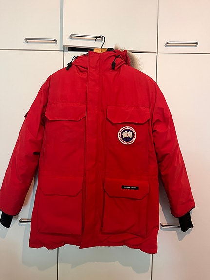 Canada Goose talvitakki S punainen (miesten, reilu mitoitus)