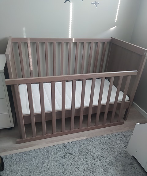 Ikea pinnasänky