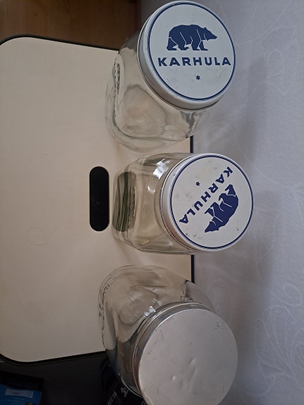 Riihimäen lasipurkkeja