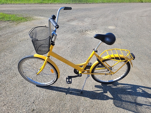 Keltainen jopo 24"