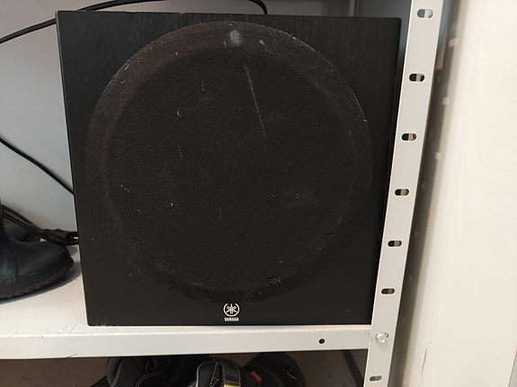 Yamaha YST-SW012 aktiivinen subwoofer