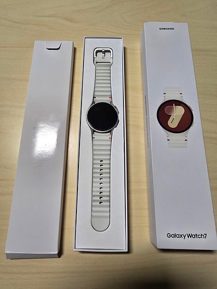 Samsung Galaxy Watch7 älykello valkoinen