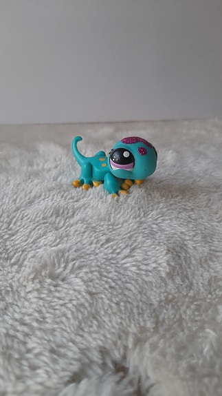 Littlest Pet Shop glitter gecko