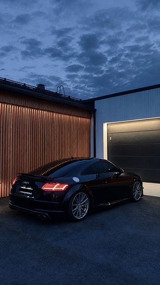 Ostetaan Audi TTs,TTrs,TT osia