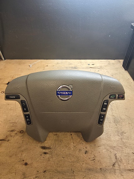 Volvo V70 MK2 Turvatyyny.