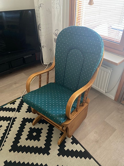 Siisti keinutuoli kotiin tai mökille