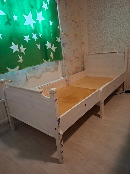Annetaan jatkettava lasten sänky 2 kpl. Saa tulla hakemaan.