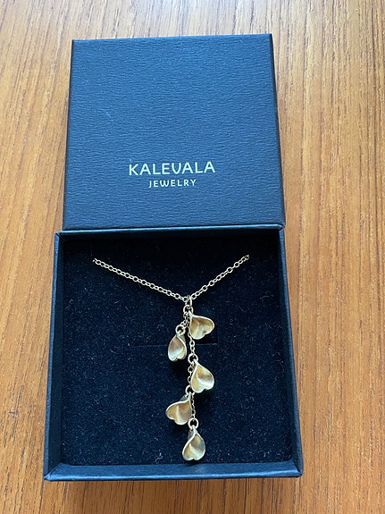 Kalevala Made in Helsinki Eira -riipus (pronssi)