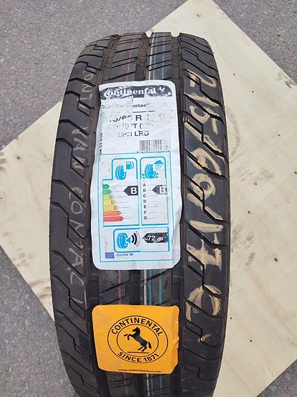 Continental Vanco  215/60R17C