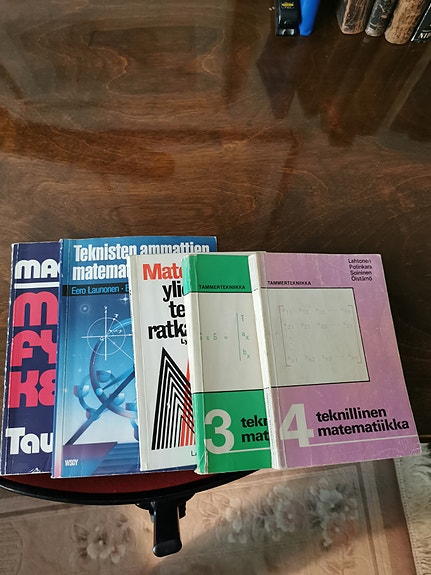 Matematiikan kirjoja