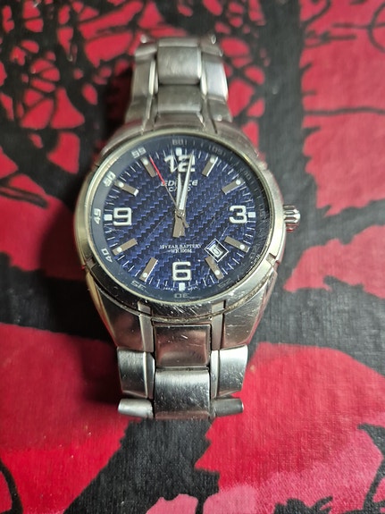 Casio edifice ef-125D-2A kello