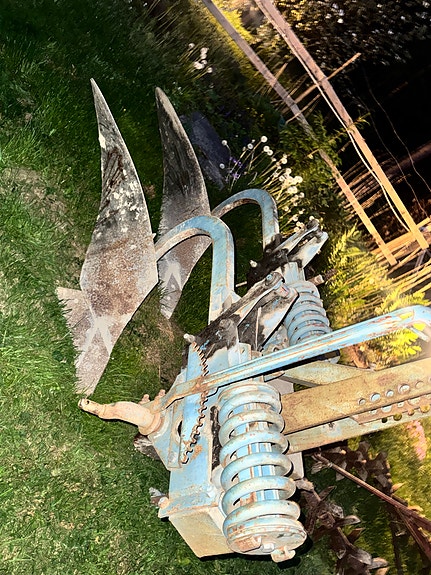 Kaksisiipinen aura traktoriin Fiskars