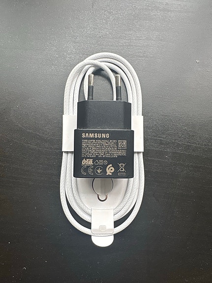 Samsung USB‑C seinälaturi ja kaapeli 25 w