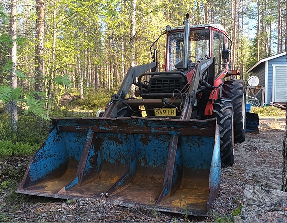 Valmet 604 -84 4x4 etukuormaajalla