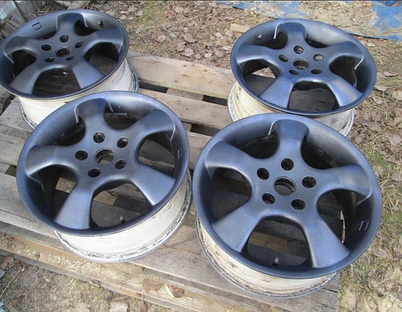 Toyota rav4 aluminivanteet