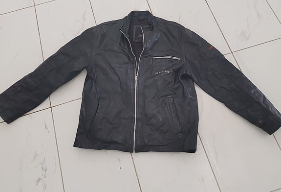 Jack & Jones miesten/naisten aito nahkatakki, koko S – Kuin uusi!