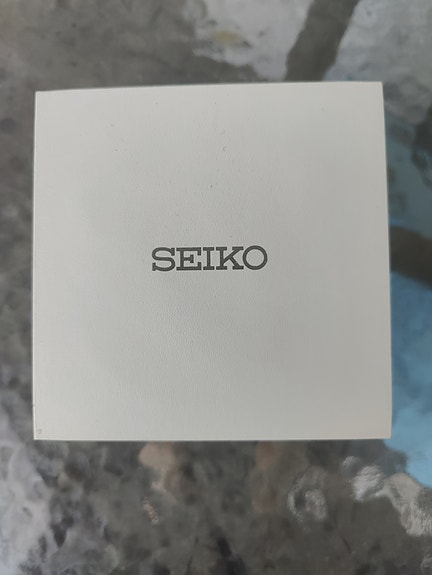 Käyttämätön Seikon automaattinen kello