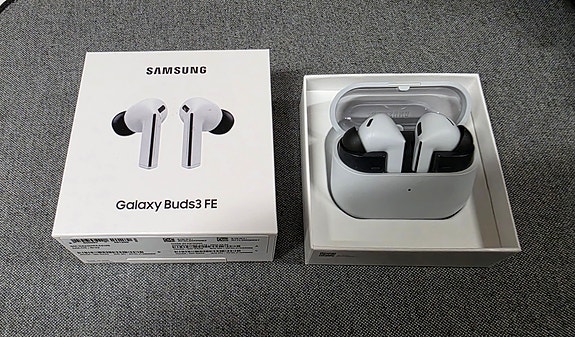 Samsung Buds3 FE langattomat nappikuulokkeet