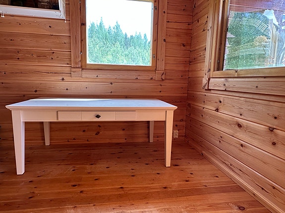 Puinen Iskun valmistama sohvapöytä