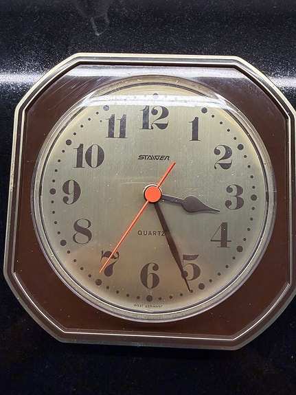 Staiger Quartz seinäkello retro