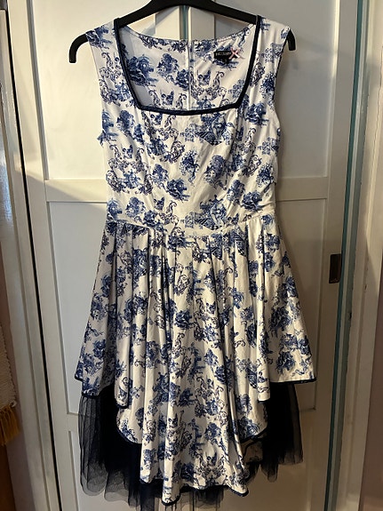 Ihana Hell Bunny-mekko, S