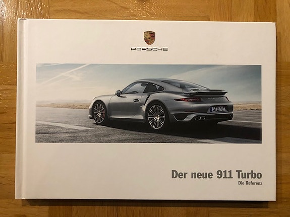 Esite Porsche 991 911 Turbo vuodelta 2013