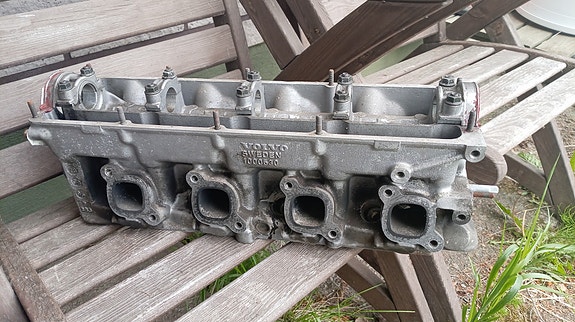 volvo 530 raakakansi