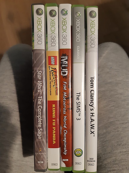 Xbox 360 pelipaketti (Star Wars, Lego, Mx vs Atv, The Sims 3, Tom Clancy)