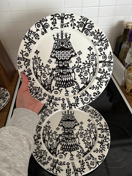 5kpl Iittala taika lautasia