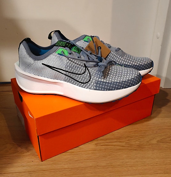 Nike Interact Run juoksukengät 42 8½