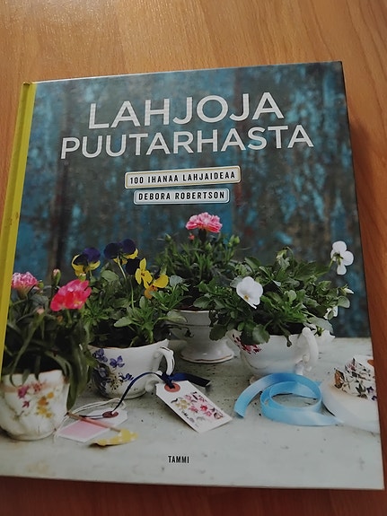 Lahjoja Puutarhasta - Robertson