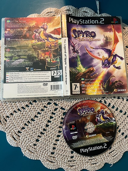 Ps2 The legend of the spyro dawn of the dragon