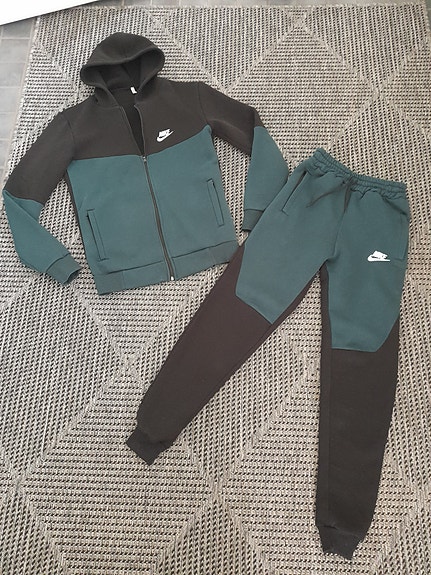 Nike huppari ja housut XS/S