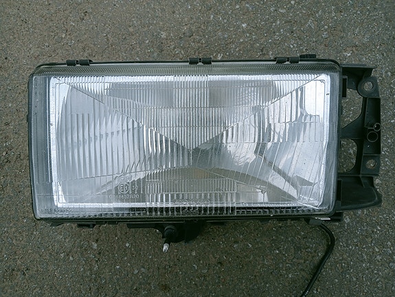 Volvo 740/60 1992 vasen etuvalo