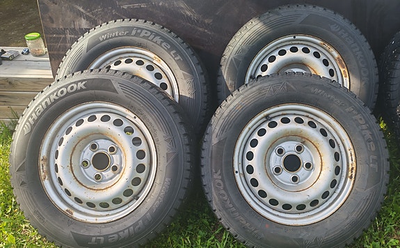 Transporter alkuperäis peltivanteet+Hankook I Pike LT