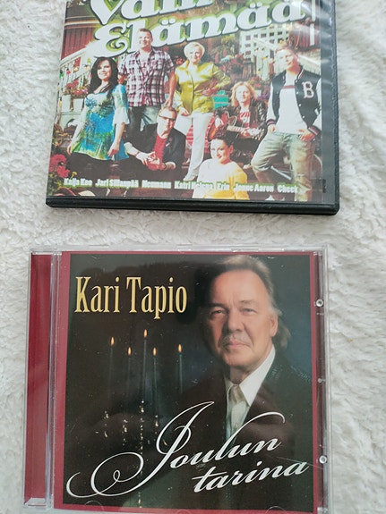 Kari Tapio CD ja Vain elämää CD-levyt