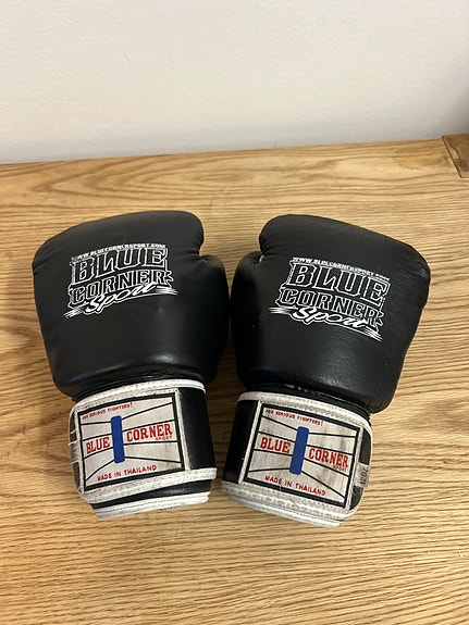 Blue Corner Sport Nyrkkeilyhanskat 12oz