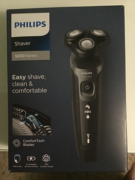 Myydään Philipsin partakone