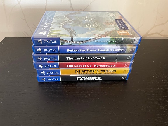 Playstation 4 pelejä