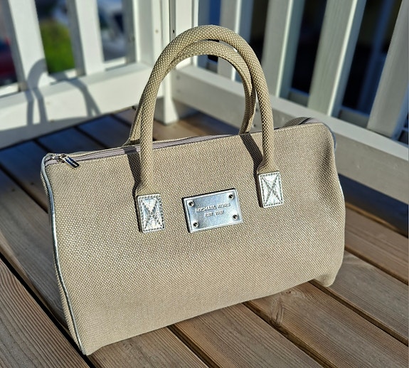 Michael Kors käsilaukku
