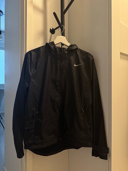 Nike juoksutakki S