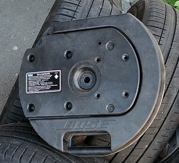 Subwoofer mazda 6