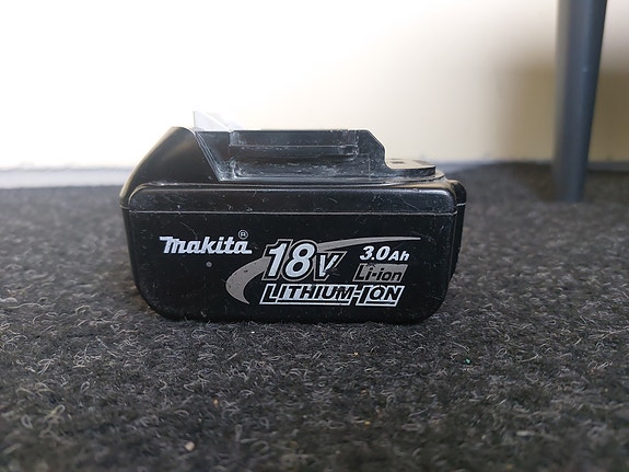 Alkuperäinen Makita 18V 3.0Ah akku