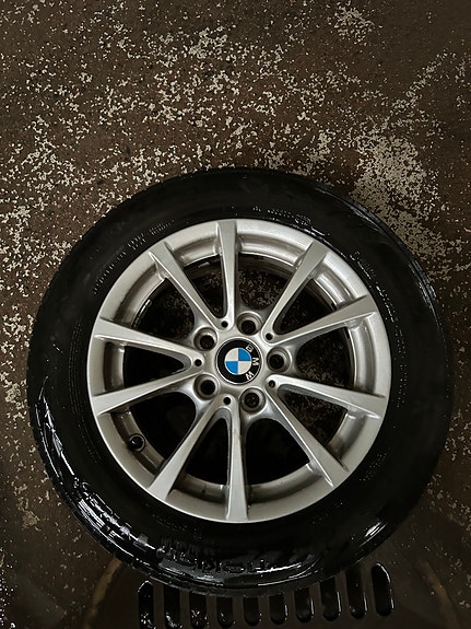 Bmw vakio 15 tuumaiset vanteet